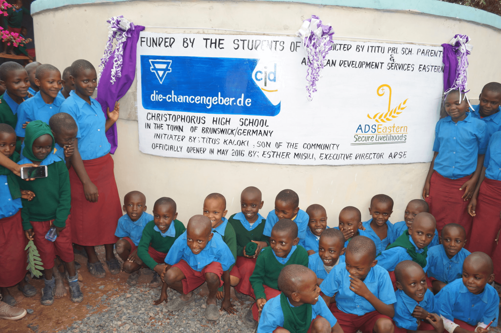 Einweihungstafel: Funded by Christophorus High School, Brunswick, 2016