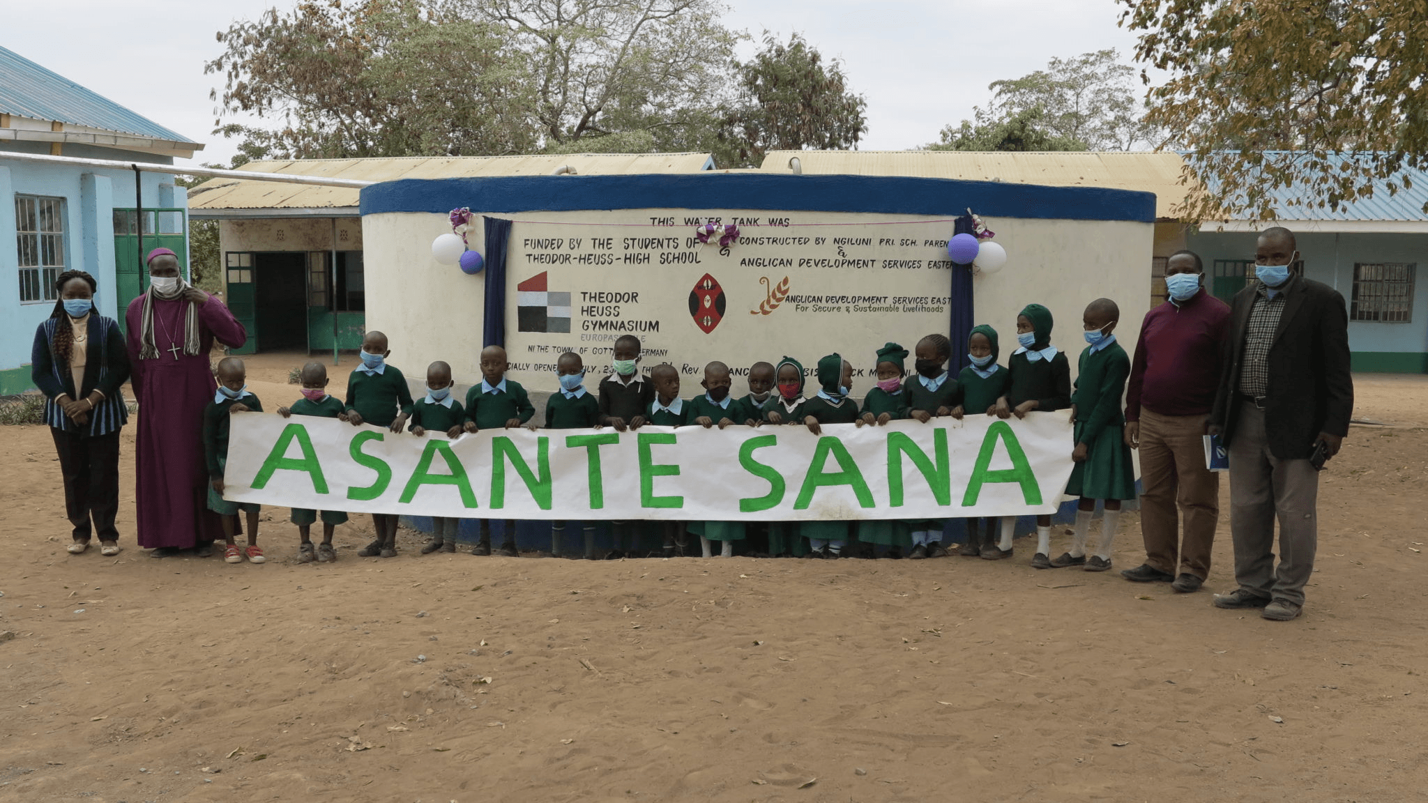Blick von oben auf die Ngiluni Primary School